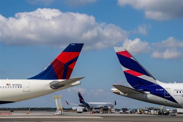 Delta and LATAM aircraft tails