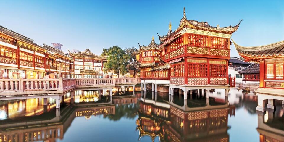 Yu Garden or Yuyuan (Garden of Happiness), an extensive Chinese garden located beside the City God Temple in the northeast of the Old City of Shanghai, China